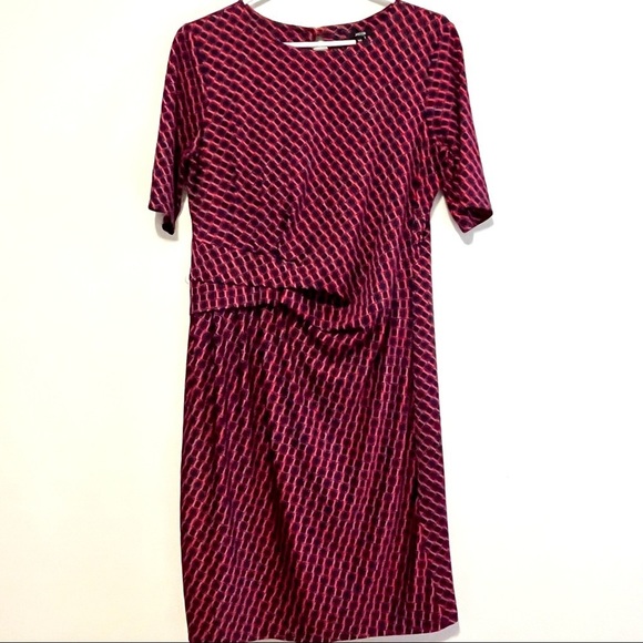 ❌❌SOLD❌❌JACOB DRESS - Picture 2 of 8